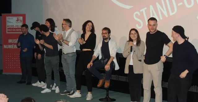 photo  les neuf humoristes en compagnie de maud dabireau.  &copy;  le maine libre 