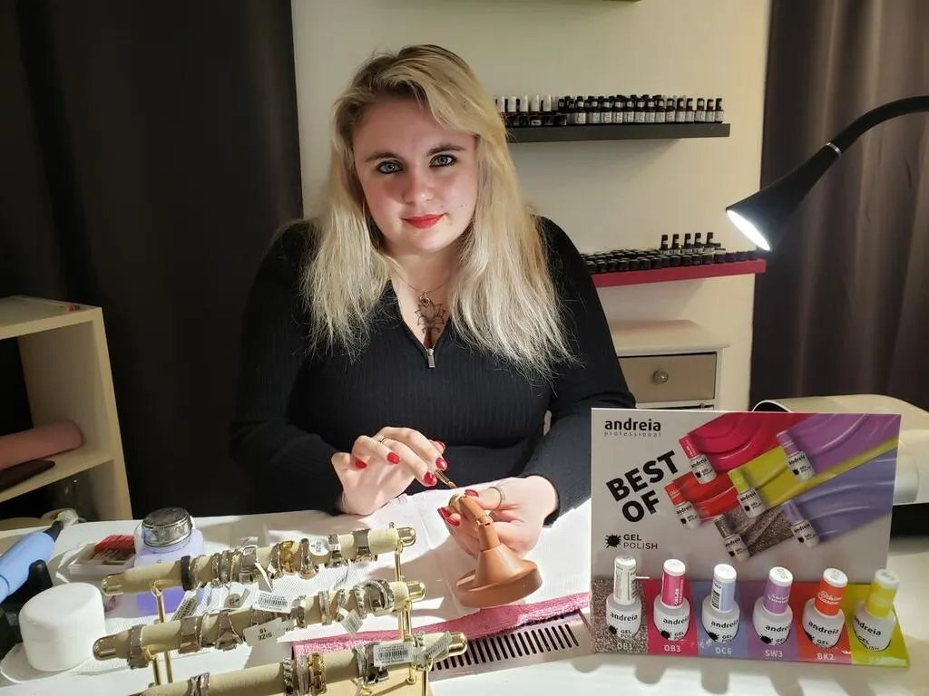 Pontivy. Marie Henry a repris l’institut Rubis sur Ongles, rue du Fil