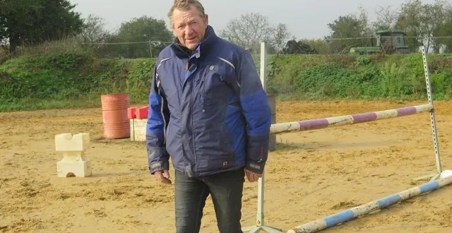photo  courgenard, novembre 2020, michel lebranchu raconte sa vie à côtoyer des acteurs célèbres sur des plateaux de tournage ou à s’occuper de ses chevaux dans la carrière de l’arche du tertre.  &copy;  archives le maine libre 