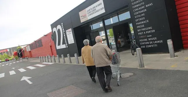 photo  les nouveaux propriétaires du centre commercial beauregard, au mans (sarthe), ont pour projet de rehausser la façade du bâtiment.  &copy;  ouest-france 