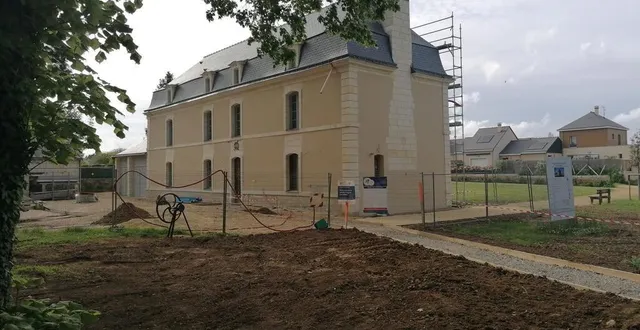 photo  l’ancienne mairie des alleuds est l’un des sites vacants identifiés dans une étude de loire layon aubance portant sur la création d’un réseau de tiers-lieux.  &copy;  émilie weynants 