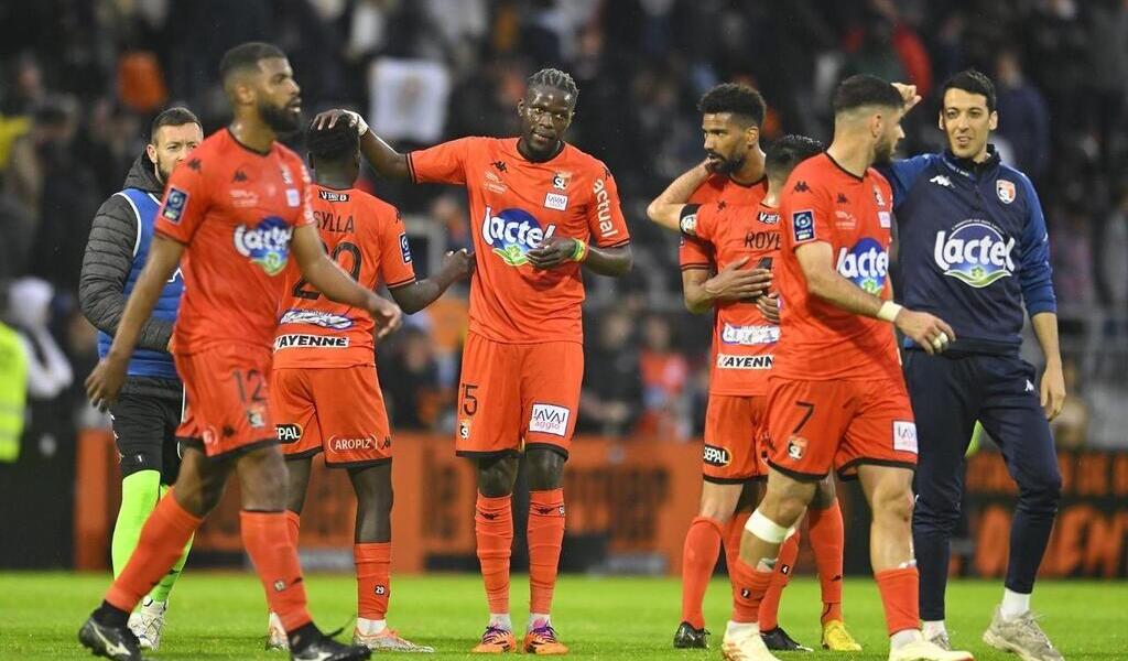 Stade Lavallois Laval Laisse La Lumière Allumée Et Peut Encore Croire Au Maintien En Ligue 2 3895