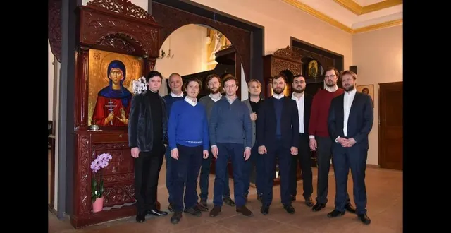 photo  les chantres orthodoxes russes de paris. yoann renard est le quatrième en partant de la gauche.  &copy;  chantres orthodoxes de paris 