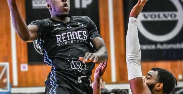 photo  ibrahima sidibé a réalisé une grande prestation au contre, au rebond, en attaque.  &copy;  photo : yannick giraud 