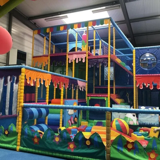 photo le parc de jeux couvert les p’tits fous à flers (orne) a fêté son dixième anniversaire, les samedi 6 et dimanche 7 mai.  ©  ouest france