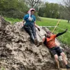 photo  les participants ont dû franchir des monticules de boue lors du mud d'ouche. 