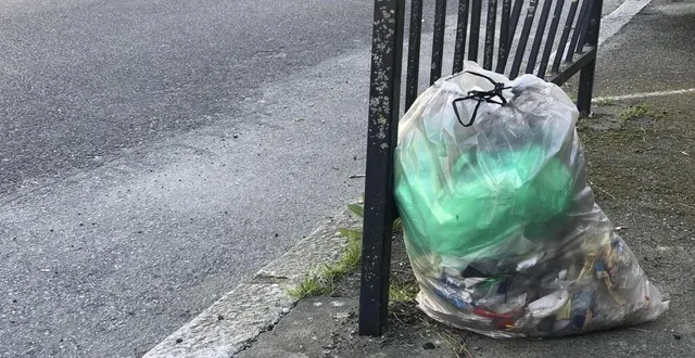 photo  des points de distribution des sacs de collecte d’ordures ménagères sont mis en place jusqu’au mois de juin dans les communes de la cua concernées.  &copy;  ouest-france 