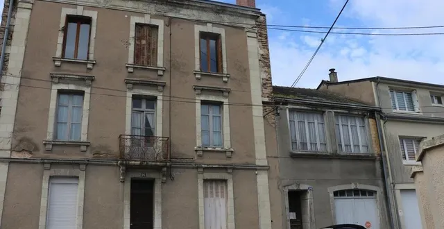 photo  les immeubles situés aux 14 et 16, rue du docteur-poidevin, à segré, figurent parmi ceux concernés par une opération de résorption de l’habitat insalubre (rhi).  &copy;  ouest-france 