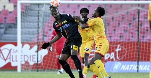 photo  gnanduillet et les manceaux ont tenu, en infériorité numérique, pour l’emporter à orléans.  &copy;  photo : republique du centre 