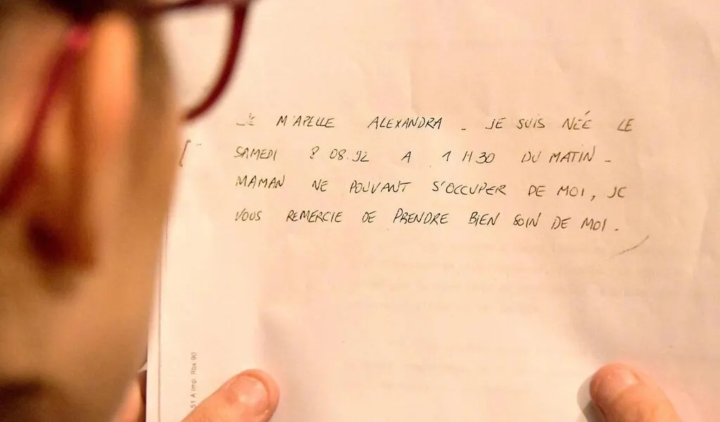 Adoption. Comment retrouver mes parents biologiques ? On vous répond