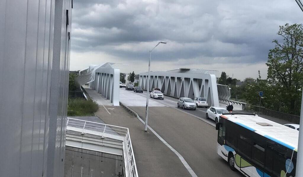 En route vers la prison la police et son prisonnier accidentés près de Saint Nazaire Saint