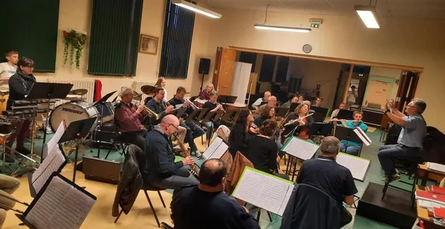photo  les 45 musiciens de la société musicale de beaumont invitent le public à leur concert de printemps.  &copy;  ouest-france 