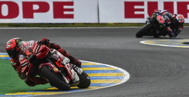 photo  francesco bagnaia sera en pole position ce dimanche à 14 h.  &copy;  le maine libre – denis lambert 