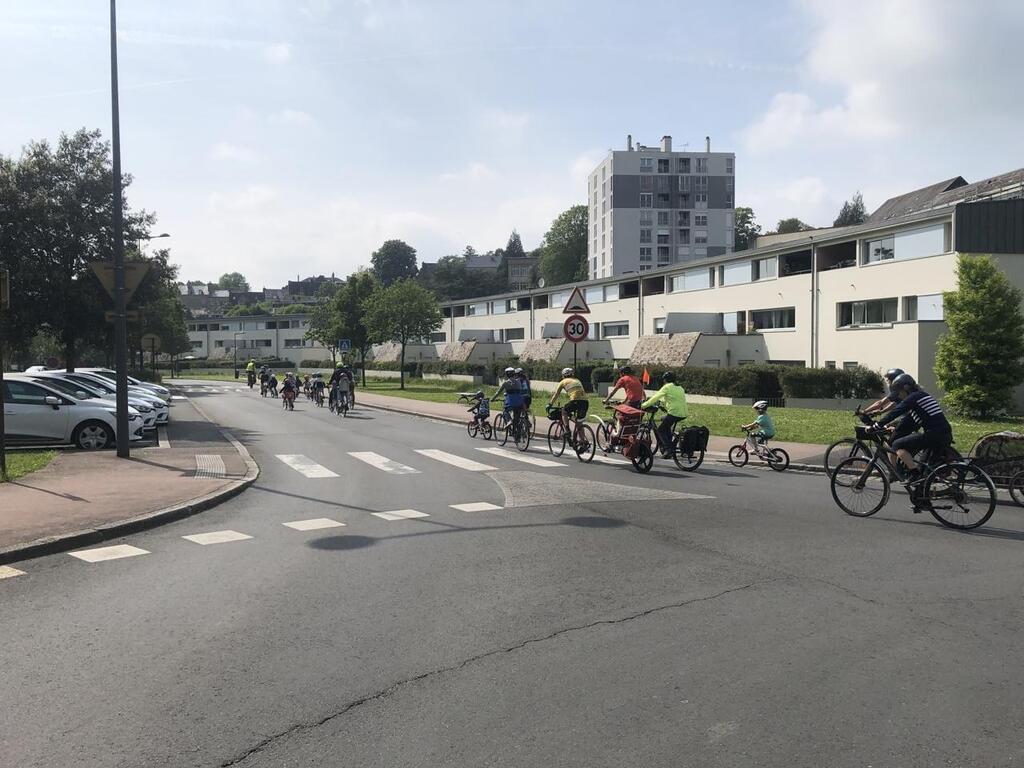 À Saint-Lô, L’association V’Lô Initie Parents Et Enfants Aux Sorties ...