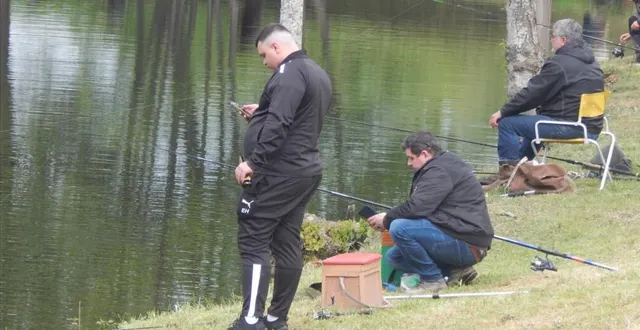 photo  le week-end truites au plan d’eau de la gare à vaas était organisé par l’aappma.  &copy;  le maine libre 