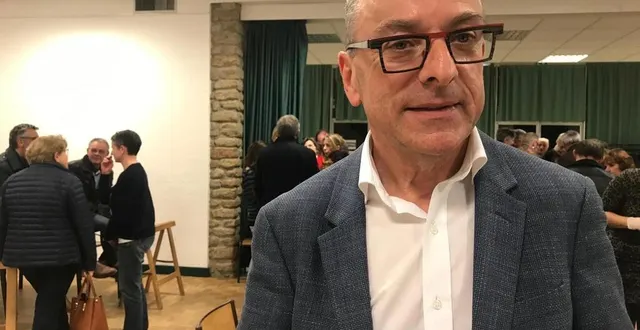 photo  alain lange, maire d’athis-val-de-rouvre. ?  &copy;  archives ouest-france 