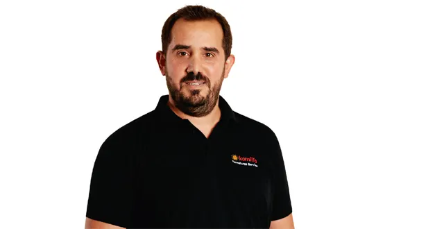 photo portrait. julien pulice, dirigeant de fermetures service komilfo, à angers et beaucouzé &copy; komilfo