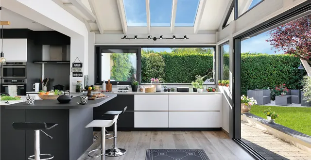 photo vie & véranda : des vérandas et extensions de maison sur mesure &copy; vie & véranda