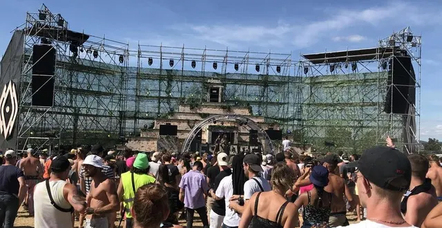 photo  la première édition de l’eskape festival, un festival de hard music et de techno à montilly-sur-noireau, qui a eu lieu en juillet 2022, a rassemblé 5 000 personnes.  &copy;  archives ouest-france 