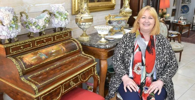 photo  patricia hustin a ouvert dans le passage saint-martin, une boutique d’antiquités et objets d’art.  &copy;  le maine libre 