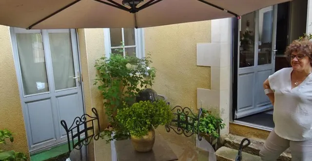 photo  marie claire chastel-libert a aménagé, avec son mari, un gîte dans le centre ancien.  &copy;  co 