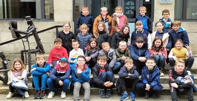photo  dans le cadre du programme école et cinéma, les élèves de l’école pierre-perret se sont rendus lundi au cinéma de mortagne.  &copy;  ouest-france 
