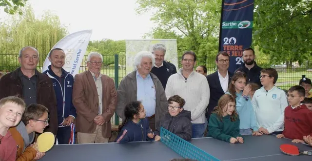 photo  une grosse délégation a inauguré le nouvel équipement.  &copy;  le maine libre 