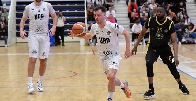 photo  lucas fontaine a pris de nouvelles responsabilités avec les blessures de sébastien cape puis harvey gauthier.  &copy;  jocelyne régent 