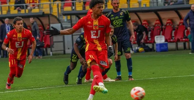 photo  n’dri koffi et le mans fc ont besoin d’un point pour être certains de figurer hors de la zone rouge au soir de la 34e journée.  &copy;  photo : arnaud despelchain 