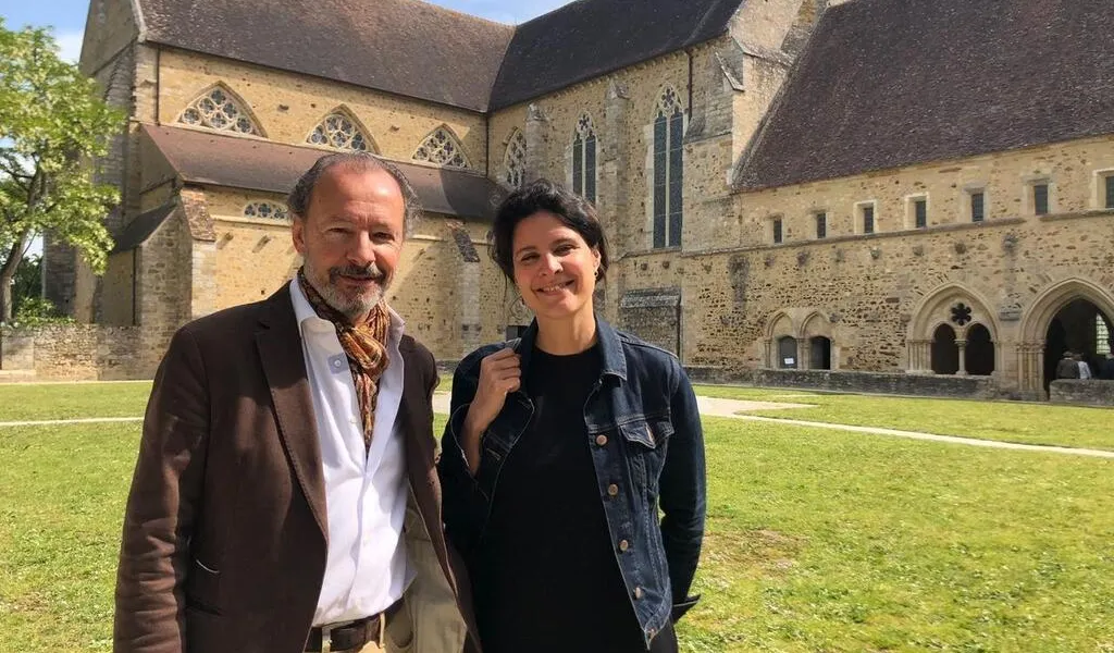 La journaliste Apolline de Malherbe intronisée à l’abbaye royale de l