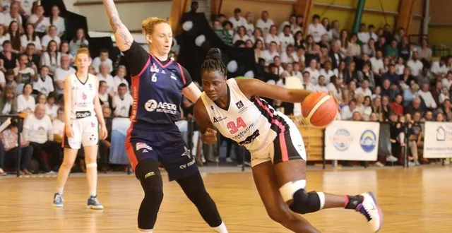 photo  dans une salle bien souvent pleine, bigue sarr et les ornaises ont pris rendez-vous.  &copy;  photo : nathalie douley 