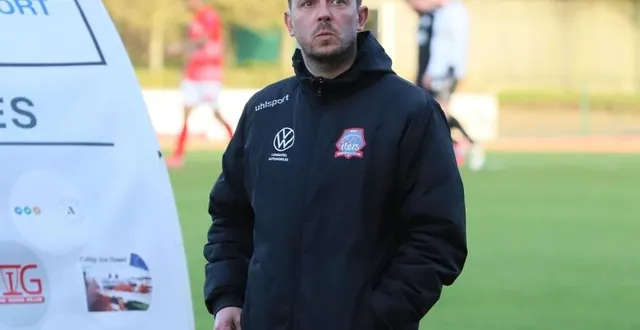 photo  malgré le match nul contre équeurdreville, les flériens de tony rouillon gardent la tête du classement.  &copy;  ouest-france 