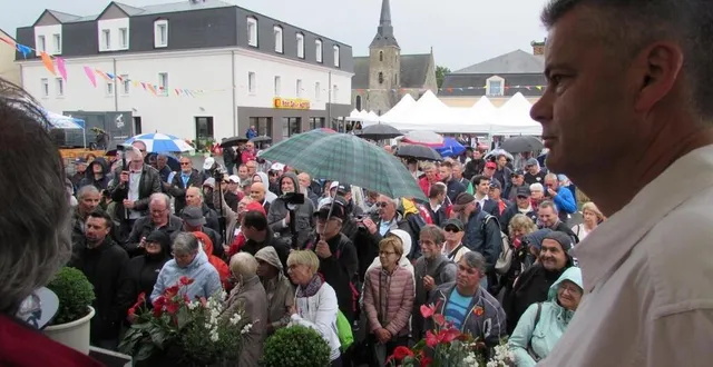 photo  la foule est présente pour chaque édition des r’hunaudières, à ruaudin (sarthe).  &copy;  archives ouest-france 