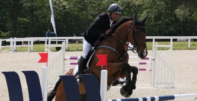 photo  cédric lyard et unum de’or réguliers en ce début de saison.  &copy;  le maine libre 