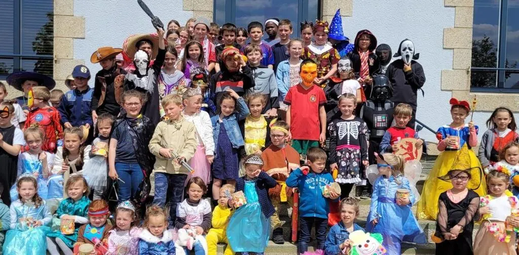 Loyat. Un carnaval haut en couleur à SainteJeanne d’Arc Vannes