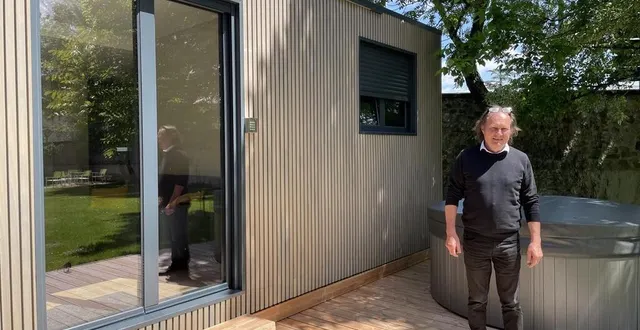 photo  la tiny house et le spa installés par roger peslier se trouvent au fond du parc de l’hôtel saint-martin, rue d’erve à sablé-sur-sarthe.  &copy;  le maine libre 