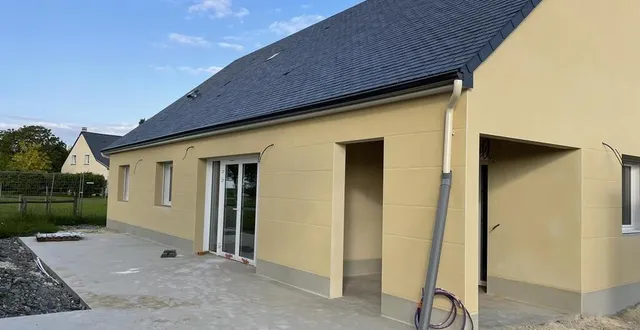 photo  un local à poussettes va compléter la mam en construction à notre-dame-du-pé.  &copy;  le maine libre 