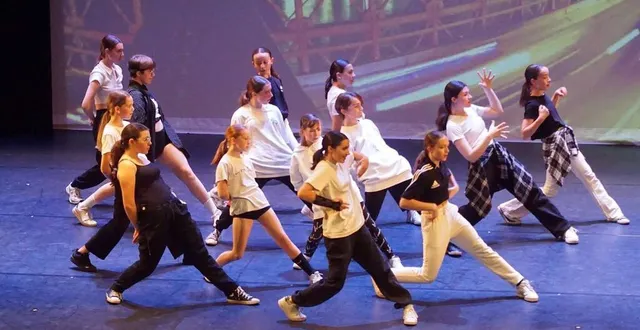 photo  de nombreux danseurs issus de l’escal obtiennent d’excellents résultats dans des compétitions de haut niveau.  &copy;  escal 