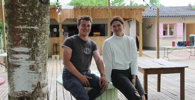 photo  thomas bruchet et océane mafray ont repris la guinguette de thorée-les-pins, près de la flèche. ils rouvrent l’établissement avec un nouveau concept, dès ce dimanche 28 mai 2023.  &copy;  ouest-france 
