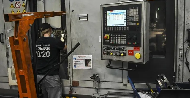 photo  de nouveaux renforts sont prévus à l’usine renault du mans avant la fin de l’année 2023 et en 2024.  &copy;  le maine libre – denis lambert 