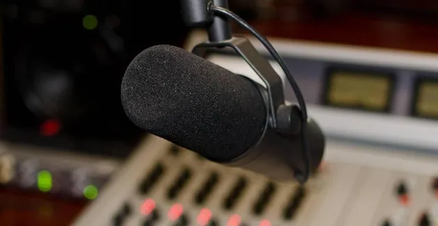 photo  animée par des journalistes, la série documentaire « 24 heures du mans : les 100 ans » explore le mythe de la course avant le top départ le 10 juin 2023.  &copy;  archives ouest-france 