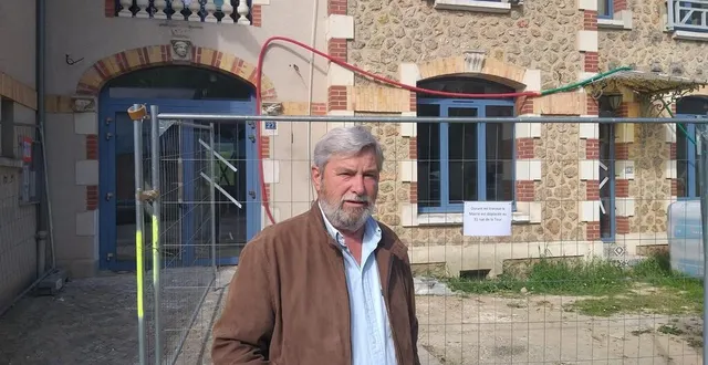 photo  l’extension et le réaménagement de la mairie sont le projet majeur de ce mandat du maire joël tabareau.  &copy;  le maine libre 