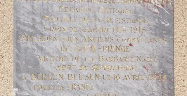 photo  une plaque à sa mémoire est visible à gauche de la mairie.  &copy;  le maine libre 