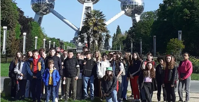 photo  visite de l’atomium symbole de la belgique.  &copy;  collège normandie-maine 