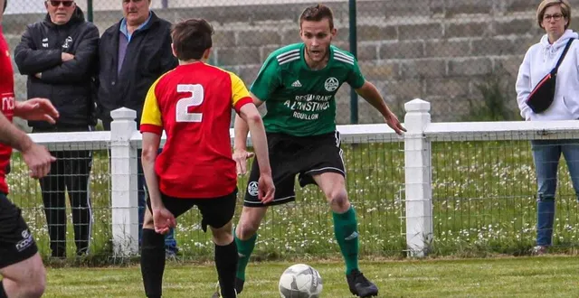 photo  rouillon (vert, d1) a éliminé saint-georges-pruillé (d2) pour accéder à une finale tant convoitée.  &copy;  archives le maine libre 