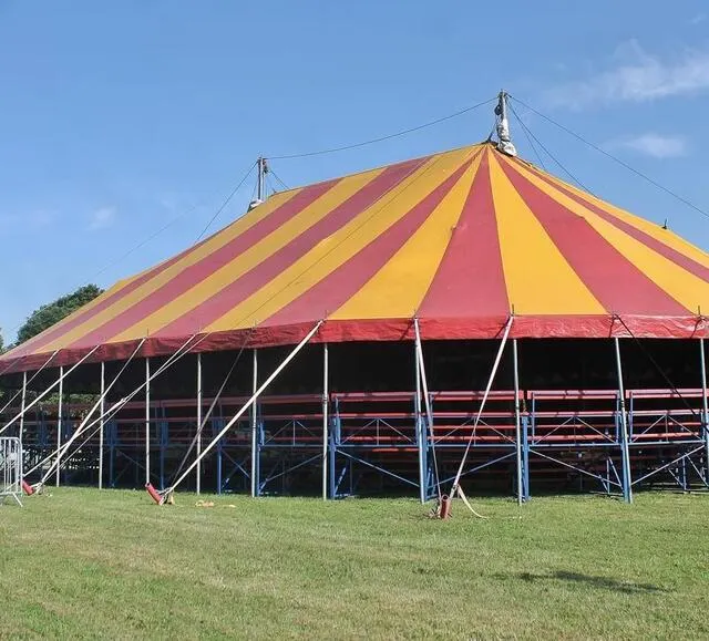 photo le chapiteau peut accueillir jusqu’à 300 personnes.  ©  ouest-france