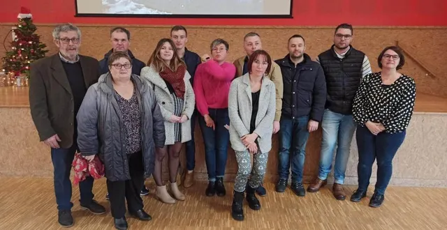 photo  les membres du comité des fêtes d’arthezé.  &copy;  le maine libre 