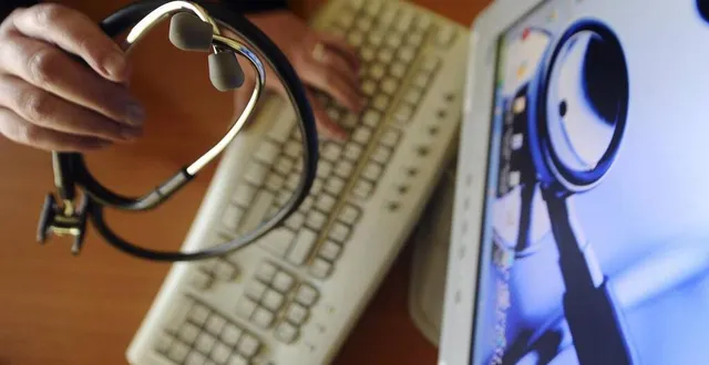 photo  les consultations sont assistées par un professionnel de santé et augmentées par du matériel connecté permettant un examen clinique à distance.  &copy;  photo archives le maine libre – denis lambert 