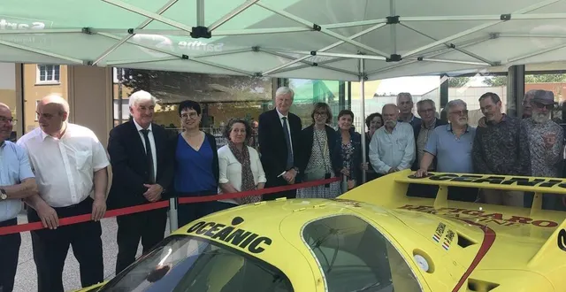 photo  la m379c de 1981 de jean rondeau, a trôné devant l’échappée toute la journée.  &copy;  le maine libre 