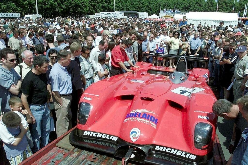 Heures Du Mans Ici Au Pesage Le Centenaire Des Heures Du Mans Commence Sport